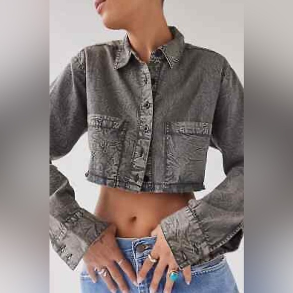 Urban outfitters BDG Davidson cutout button down cropped denim jacket XS - Picture 6 of 6